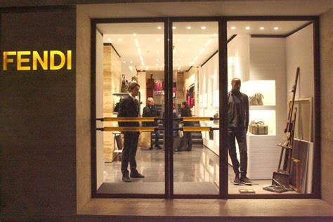 fendi negozio salerno